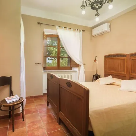 Augusto 10, Emma Piegaro (Umbria)