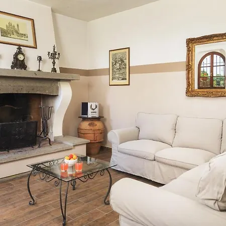 Augusto 10, Emma 빌라 피에가로