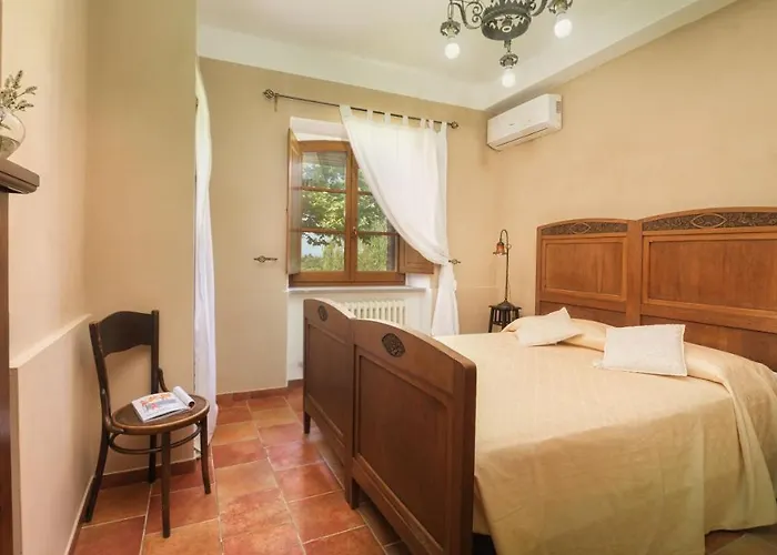 Augusto 10, Emma Piegaro (Umbria)